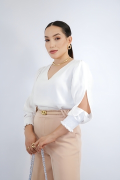 BLUSA BRANCA MANGA LONGA