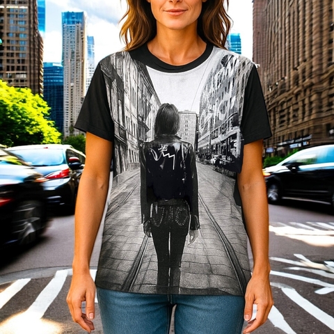 T-shirt garota de costas - comprar online