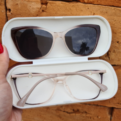 65118 - OCULOS CLIP-ON AGATA MARROM DEGRADE NUDE na internet