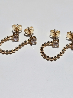 Brinco para dois furos corrente bolinha, prata banhada ouro e zircônias 4mm - comprar online