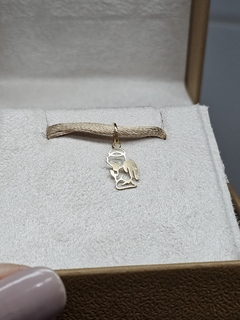 Pingente anjinho ajoelhado em Ouro 18K na internet