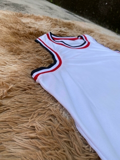 Regata DryFit Premium - Branco com Vermelho - comprar online