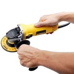 Esmerilhadeira/Lixadeira Angular 4.1/2Pol. 800W - DEWALT-DWE4020 - comprar online