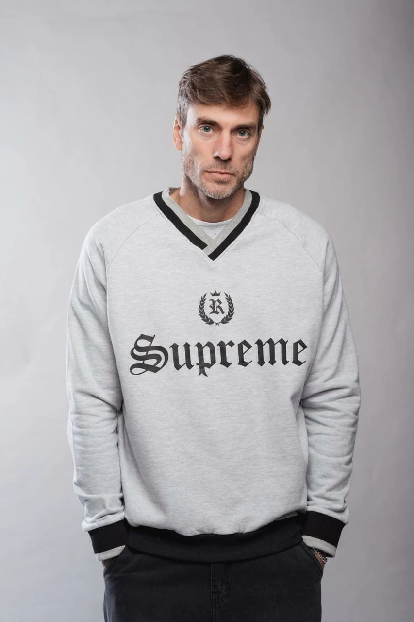 Buzo SUPREME