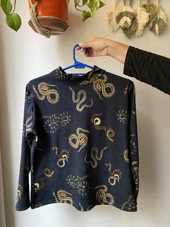 Polera Cobra en internet