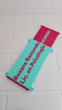 Cartel deslizante con texto en internet