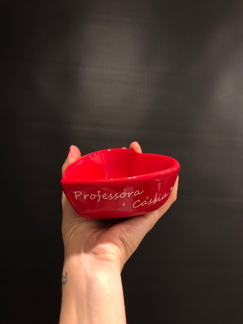 Travessa coração pequena personalizada - vermelha