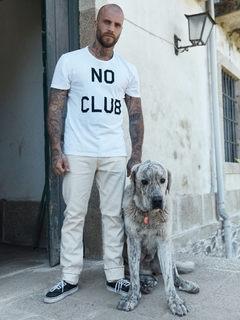 Remera No Club Blanca en internet