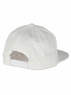 Gorra Flat El Solitario - Blanco - tienda online