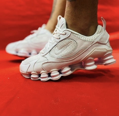Tênis Nike Shox TL Novo 2020/ 12 Molas TL/ Cor: Branco 
