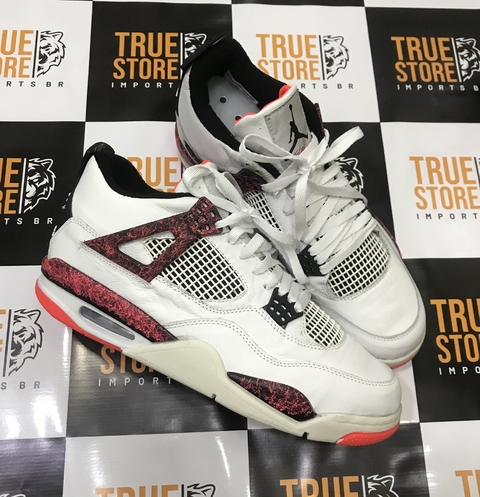 Tênis Nike Air Jordan 4 Retrô 