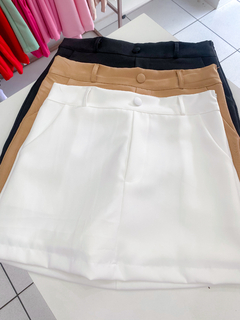 Shorts saia alfaiataria
