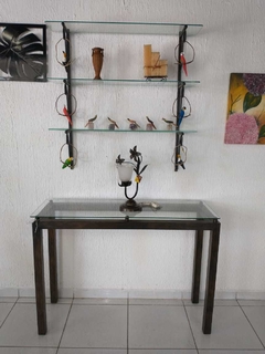 Aparador com pinos