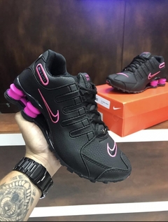 Nike Shox NZ Feminino - loja online