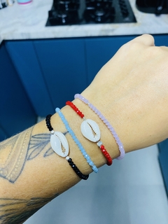 Pulseira Miçangas com Búzios preta - comprar online
