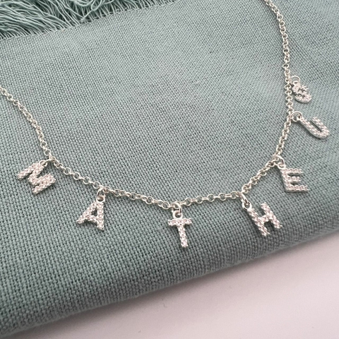 Choker com letras Cravejadas