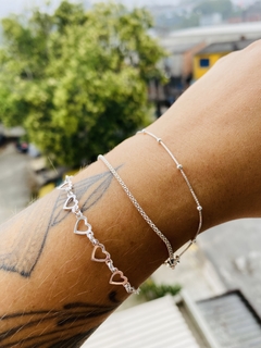Pulseira mini bolinhas na internet