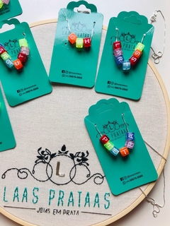 Colar com miçangas - comprar online