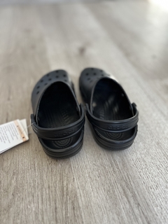Croc Classic Kid Black en internet