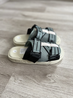 CHANCLAS AUTHENTIC MITEL en internet