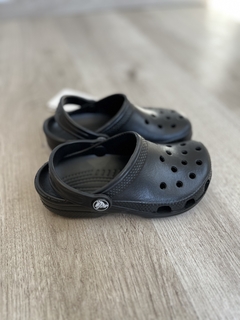 Croc Classic Kid Black - comprar online