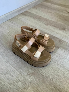 SANDALIAS LUNA en internet