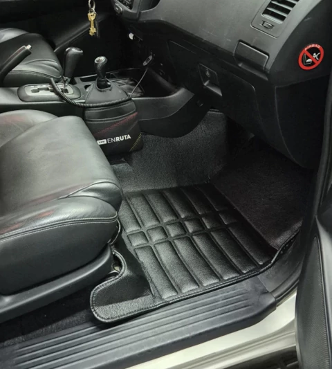 ALFOMBRAS TOYOTA SW4 - comprar online
