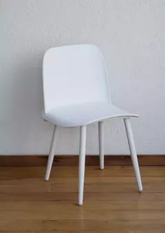 A98-PP-05/A SILLA DE POLIPROPILENO Y PATAS DE HIERRO - tienda online