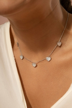 Colar Madreperola Zirconia B. Corações