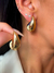 BRINCO GOTA VIRGULA G - FOLHEADO A OURO - comprar online