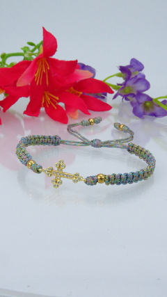 Pulsera cruz piedras en gris metalizado multicolor - comprar online