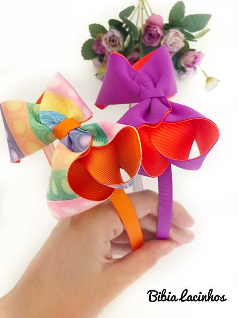 Tiara Neon