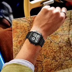 Reloj Casio digital AE-1200WH-1A (D154*1500) - comprar online