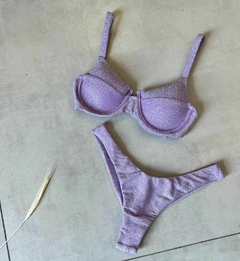 Conjunto Isis lilás shine