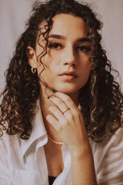 Colar chocker Joy na internet