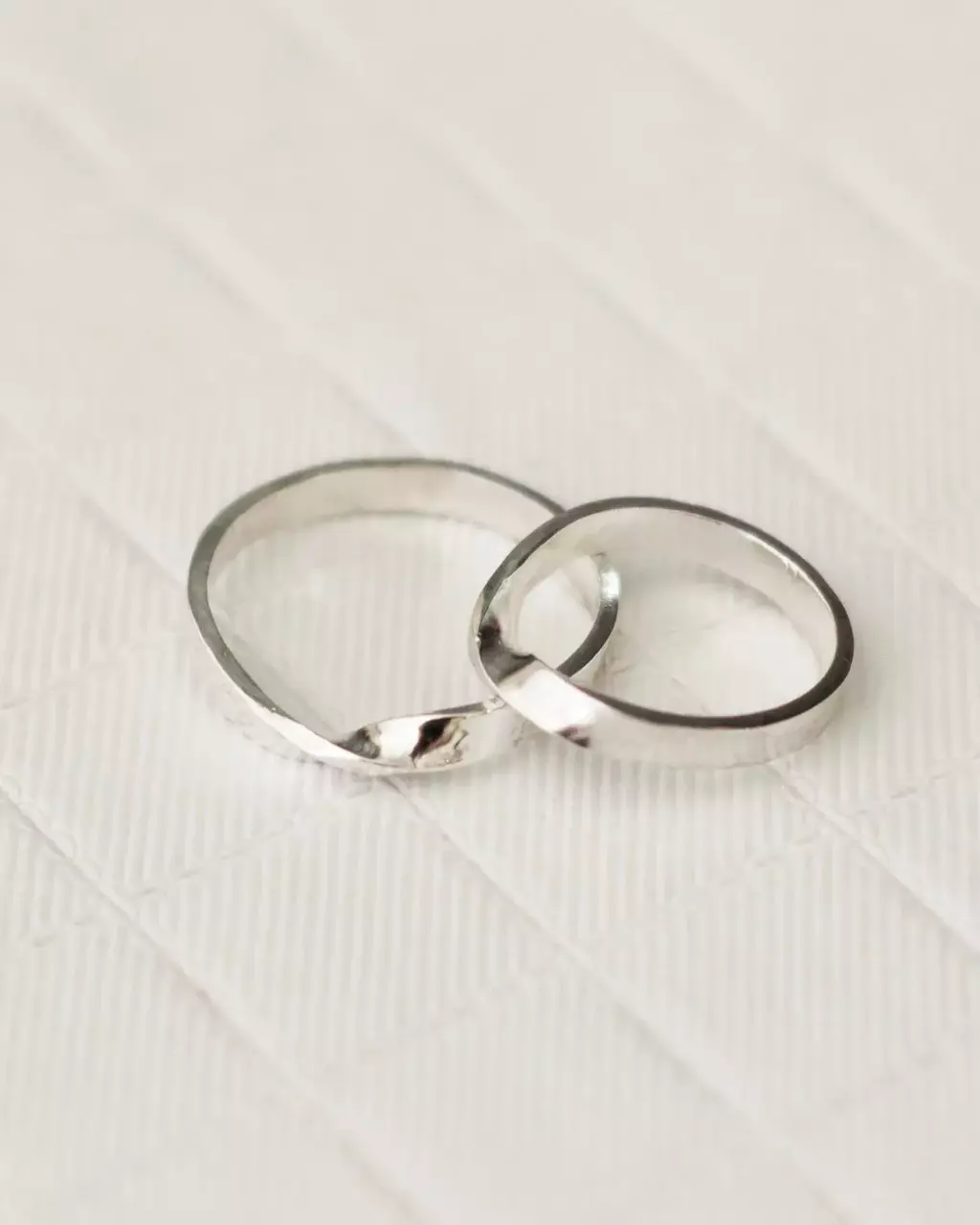 Par de Aliança Moebius Prata