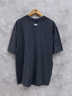CAMISETA DHB Chumbo Globe na internet