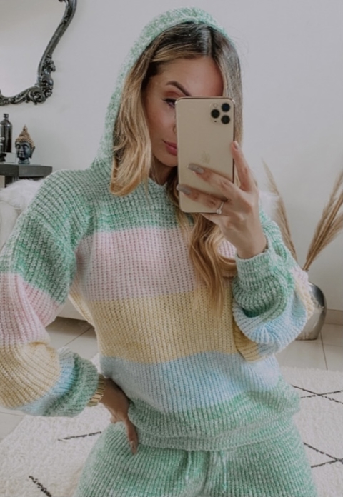 Blusa tricô Capuz