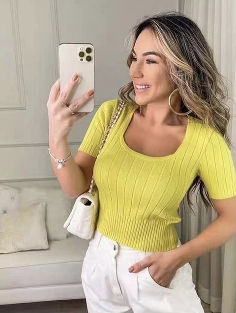 Cropped Modal Hanna