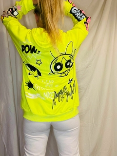 Buzo OVERSIZE CHICAS SUPERPODEROSAS - comprar online
