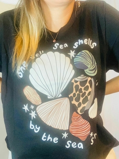 Remera CARACOLES