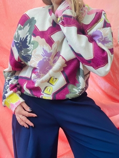 Buzo FLOR LILA en internet
