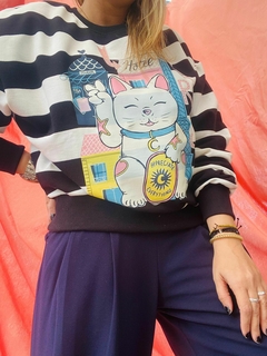 Buzo RAYAS CATS en internet