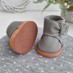 Botinha Cano Alto 5cm - Cinza na internet