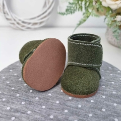 Botinha Cano Alto 5cm - Verde Musgo Camurça na internet