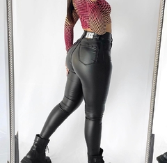 PANTALON ENGOMADO LAS LOCAS en internet