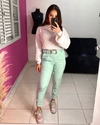 Calça alfaiataria com cinto