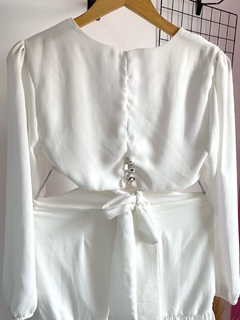 Vestido branco longo Gaia na internet