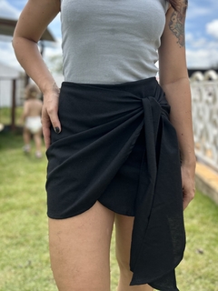 Short saia Vic em Linho