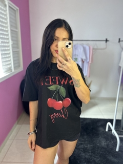 Camiseta over Cherry na internet